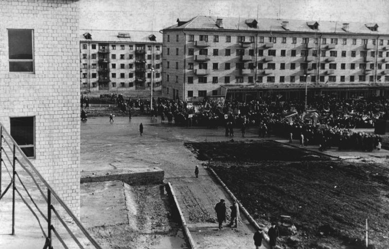 Площадь улицы Ленина, 1965 год Площадь улицы Ленина, 1965 год.